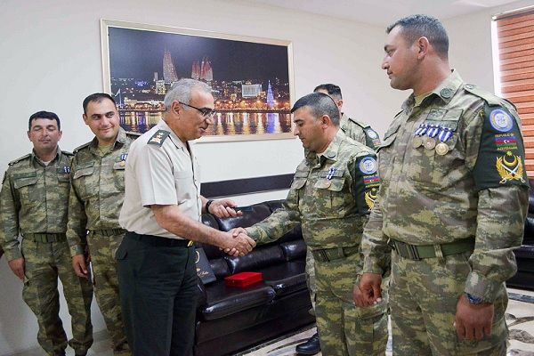 NATO nümayəndəsi Azərbaycan hərbçilərini bəyənib – FOTO