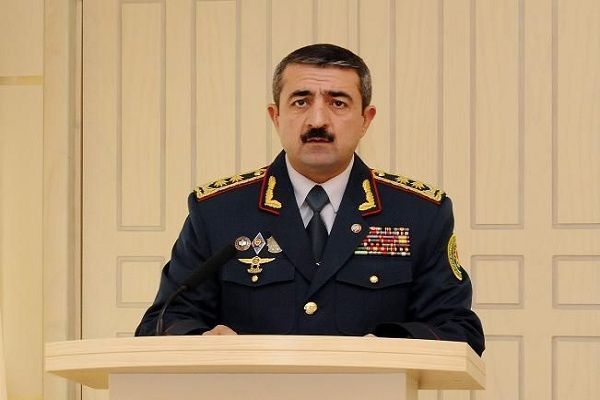 Elçin Quliyev pulsuz yoqa dərsi keçib