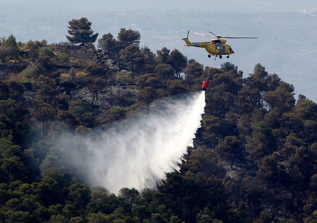 Qəbələdə yanğının söndürülməsinə helikopter cəlb edilib