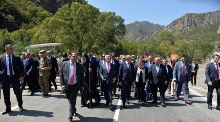 Sərkisyan  Ermənistana gedən yolun açılışını etdi