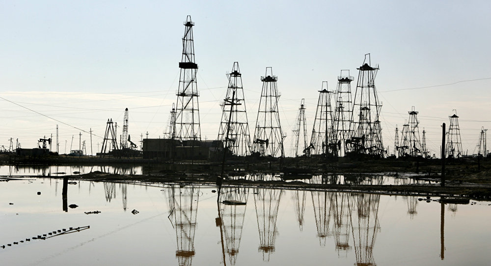 Добыча нефти в Азербайджане сократилась более чем на 9%