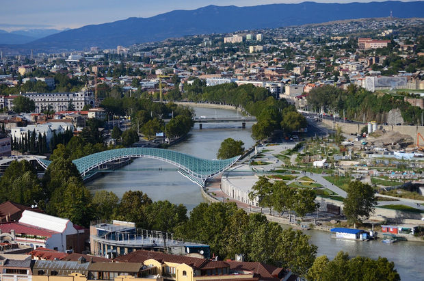 Azərbaycandan Gürcüstana gedənlərin sayı rekord qırdı