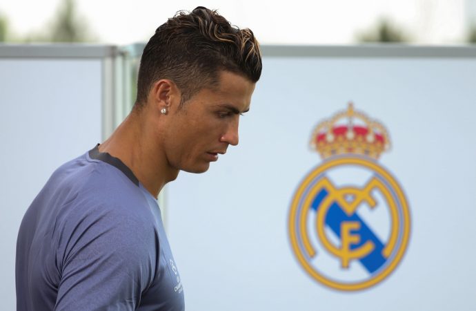 Ronaldo “Real Madrid”i tərk etmək istəyir – Səbəb