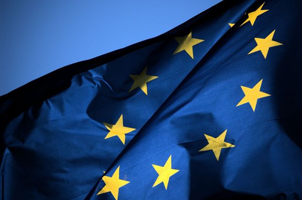 Еврокомиссар: Сербия может присоединиться к ЕС в 2025 году