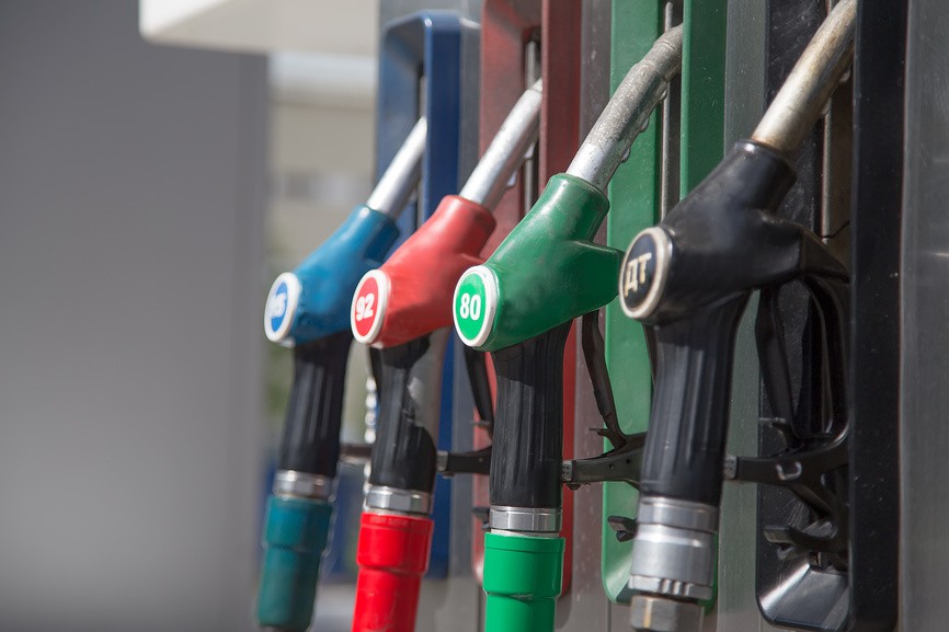 В Азербайджане подняли цены на бензин