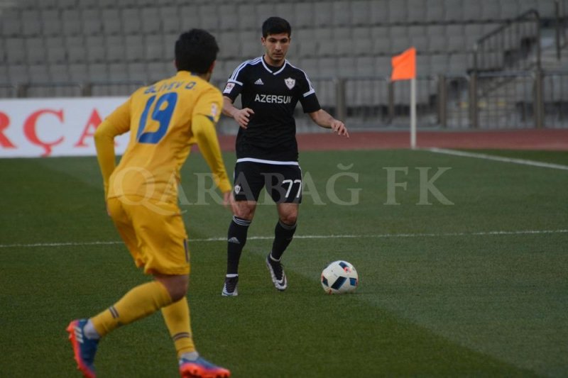 Qarabağın futbolçusu əsgər getdi 