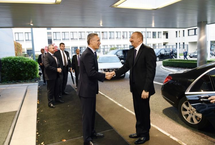 Azərbaycan prezidenti NATO baş katibi ilə görüşüb