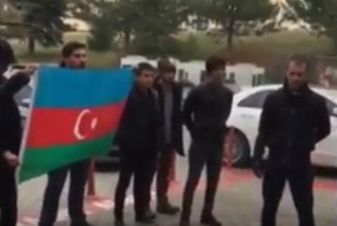 Türkiyədə Azərbaycan bayrağı endirildi: etiraz qalxdı – VIDEO