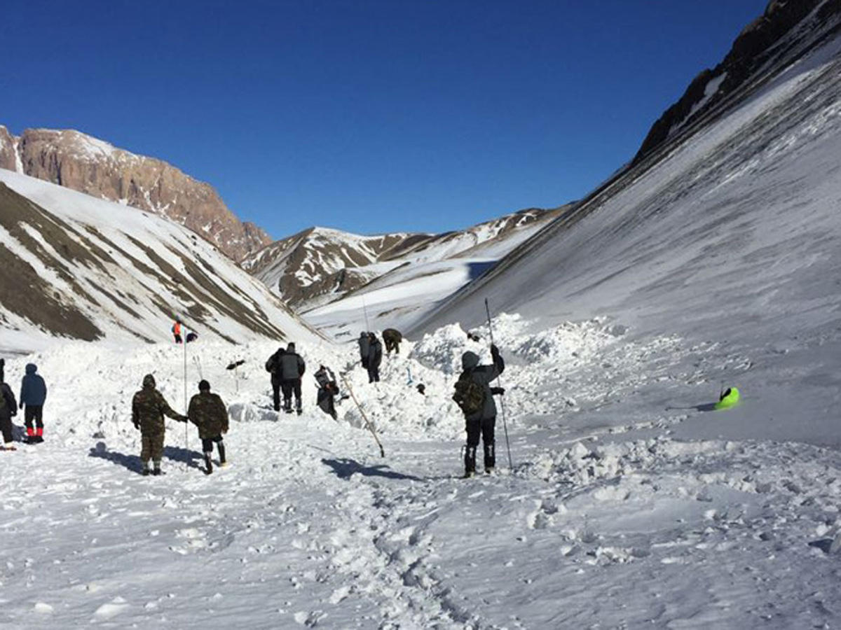 İtkin düşən alpinistlərlə bağlı xəbər var