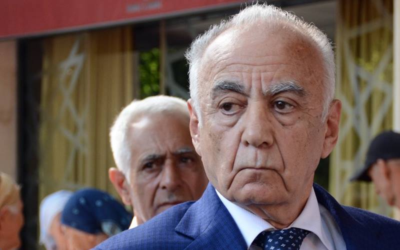 Hacıbala Abutalıbovun oğlu İstanbulda otel aldı - FOTO