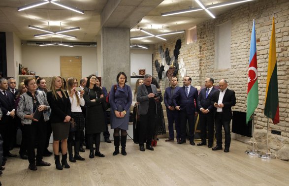 В Вильнюсе показали азербайджанское народное творчество - ФОТО