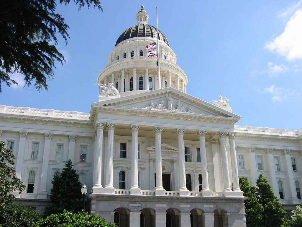 На слушаниях в сенате Калифорнии разоблачено армянское лобби
