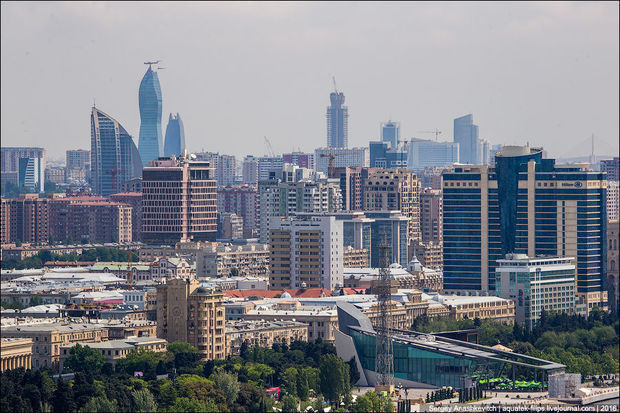 В центре Баку предлагают запретить строительство небоскребов