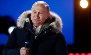 Vladimir Putin seçkilərdə qalib gəldiyini etiraf edi