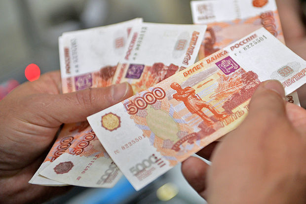 Rusiya iqtisadiyyatında diplomat böhranı – Rubl düşdü