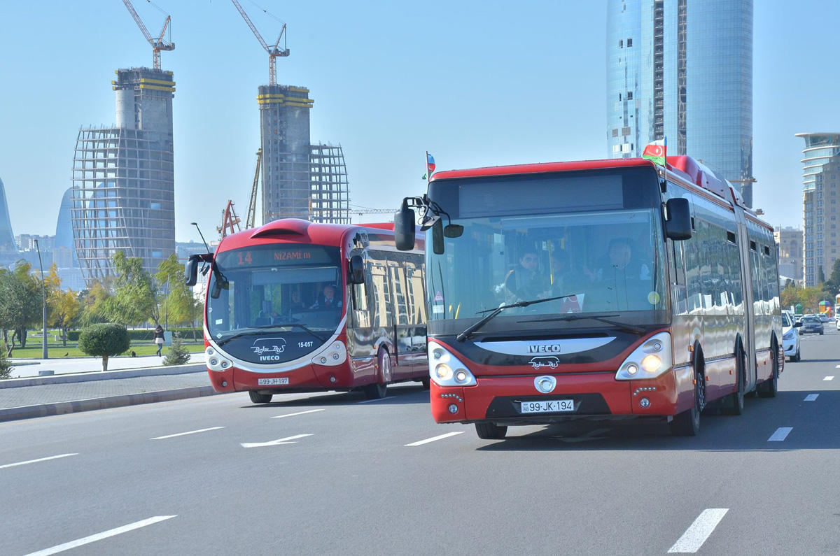 “Baku Bus” sürücüsündən sərnişinlərə hörmətsizlik