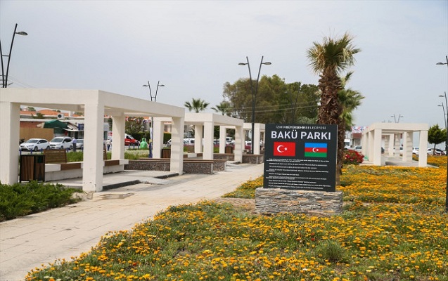 İzmirdə “Bakı parkı” açıldı
