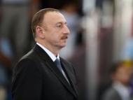 Ильхам Алиев на могиле отца