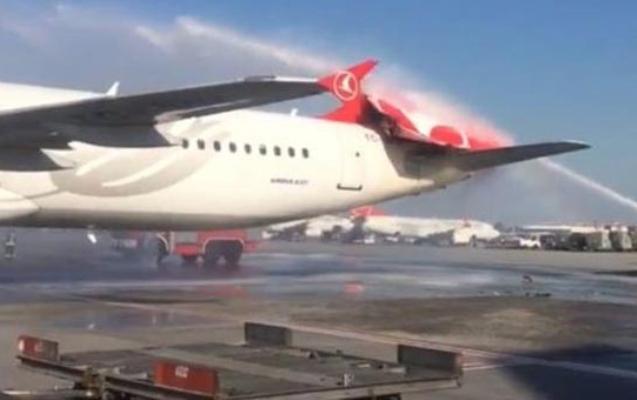 В аэропорту Стамбула cтолкнулись два самолета - ВИДЕО