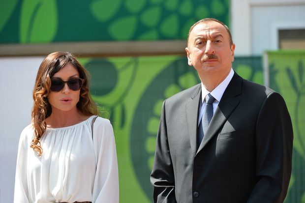 Ильхам Алиев открыл жилой комплекс