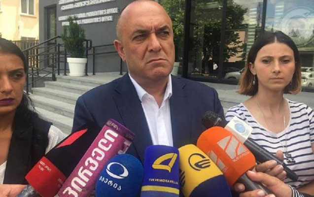 Azərbaycanlı deputat 6 saat ifadə verdi  