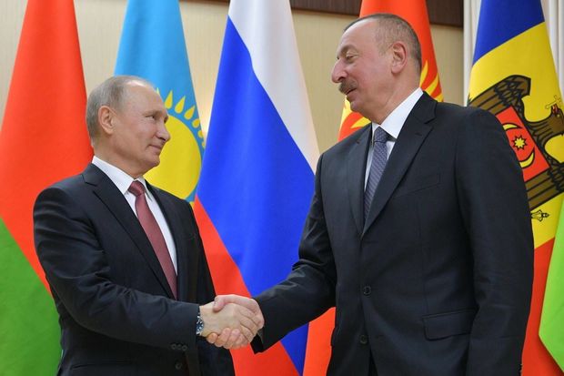 Путин познакомил Пашиняна с Ильхамом Алиевым