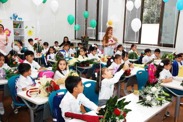 В Азербайджанские школы примут 50 тыс. детей