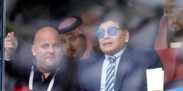 Maradona Rusiyada dava saldı: rus polisi həbs etdi