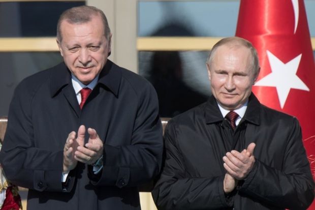 Эрдоган похвалил себя и Путина