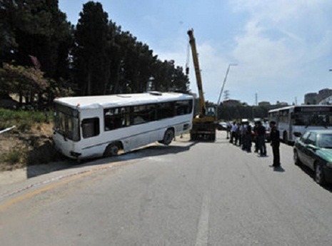 Bakıda avtobus QƏZASI: Azyaşlı öldü