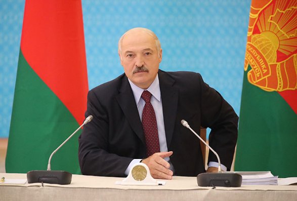 Лукашенко разогнал правительство