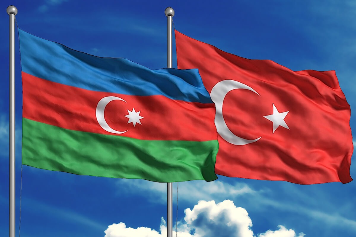 Азербайджан и Турция празднуют годовщину своего единства