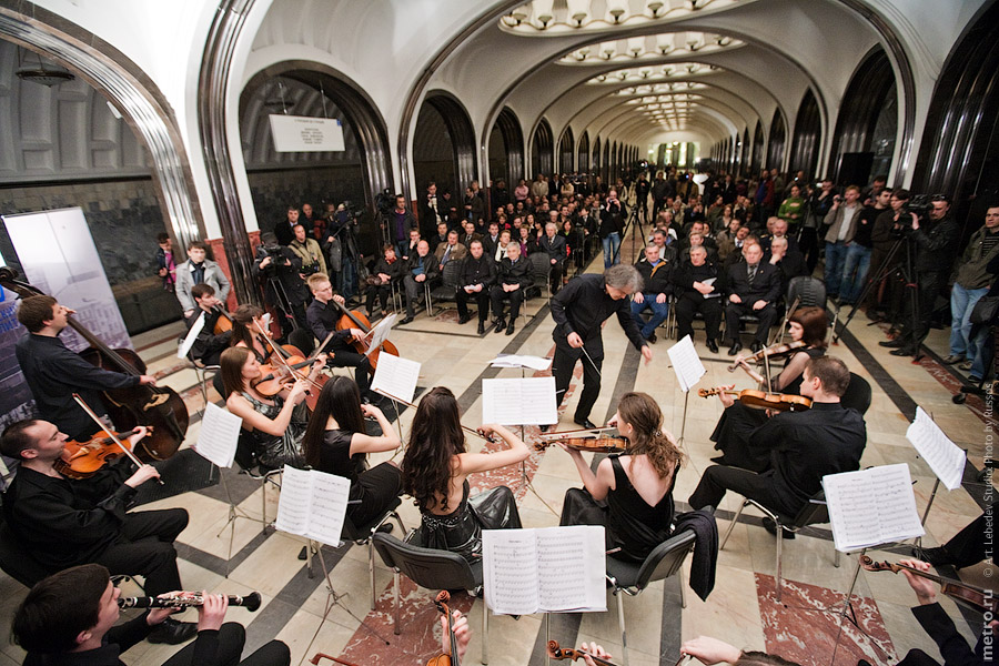 На станциях бакинского метро пройдут живые концерты