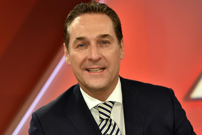 Вице-канцлер Австрии находится с визитом в Азербайджане
