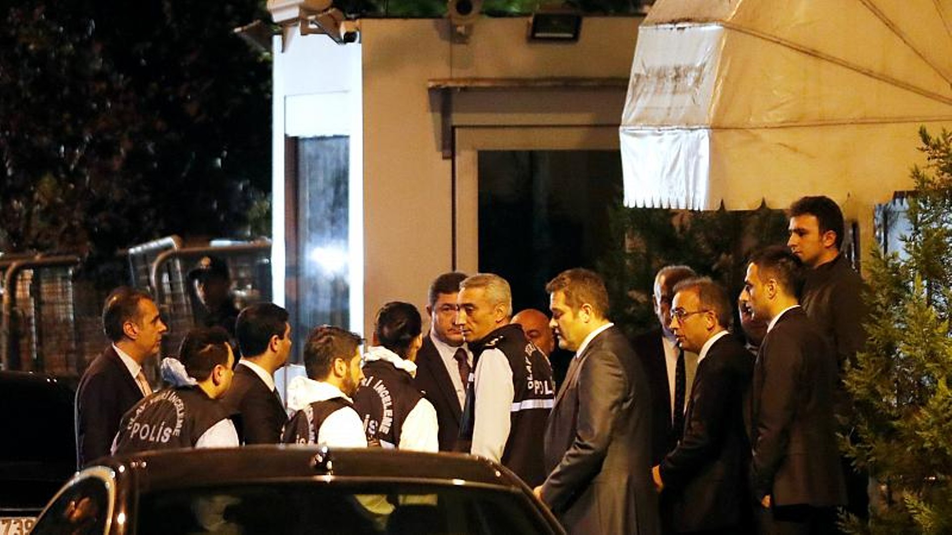 Турецкая полиция провела обыск в саудовском консульстве