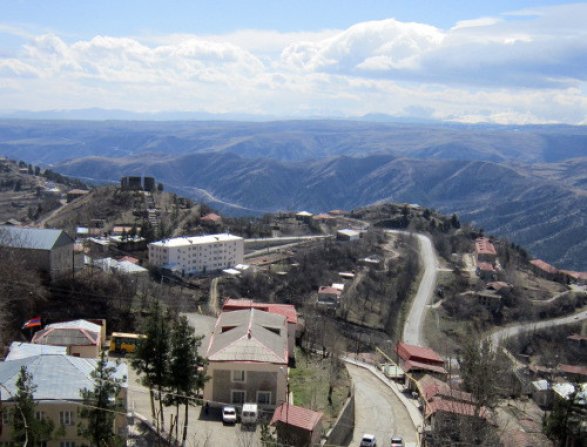 Армения создает поселения в Кельбаджаре и Лачине ...