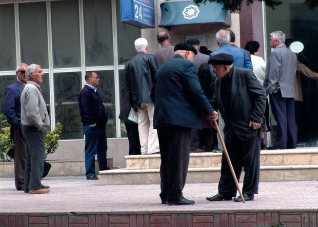 Пенсии азербайджанцев вырастут