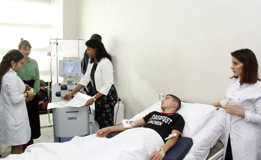 В Центре талассемии больному проведена процедура эритроцитного обмена