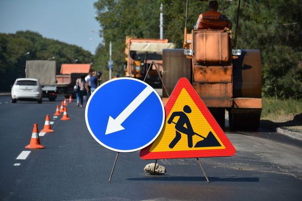 Азербайджанцы впервые отремонтируют дороги в Украине