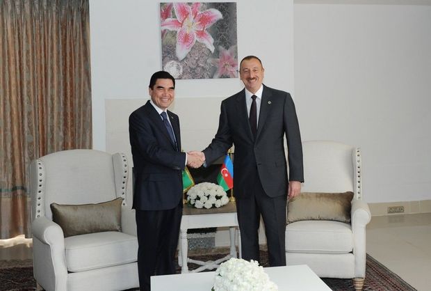 СМИ: Туркменистан готовится к визиту Ильхама Алиева