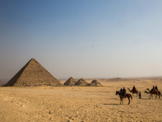 В Египте нашли гробницу с мумиями жреца и его жены