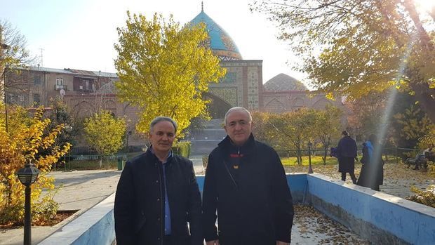Азербайджанские депутаты в ереванской мечети - ФОТО