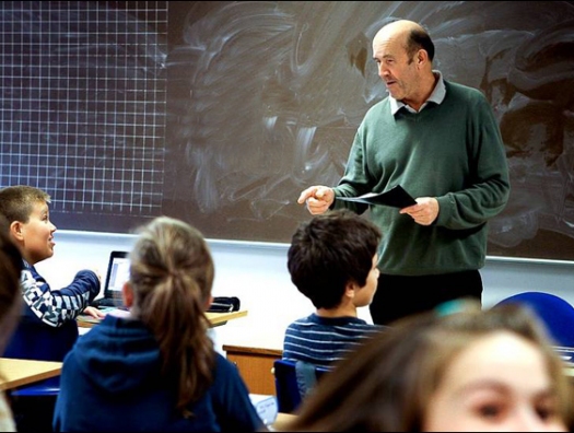 В азербайджанских школах стало больше мужчин-учителей