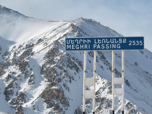 Армянских военнослужащих накрыло лавиной