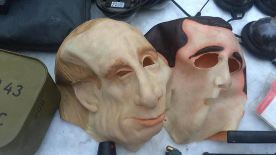 Putin və Medvedevin maskası ilə 2 türk soyuldu - 20 min dollar