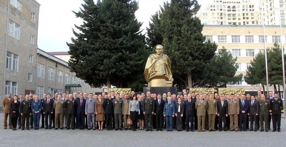 Визит делегации НАТО в Баку