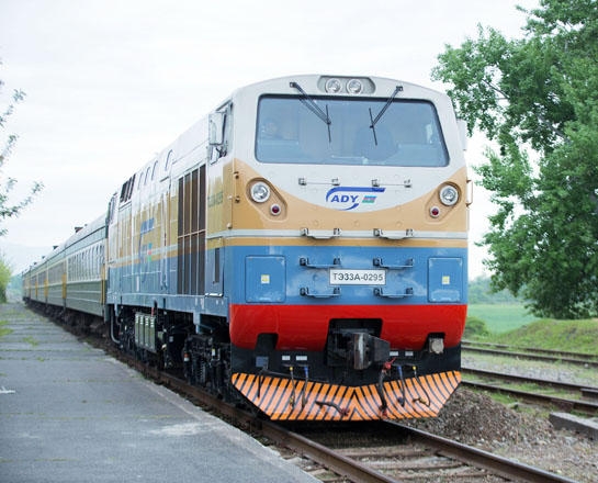 В Азербайджане проводится дезинфекция пассажирских поездов из Грузии