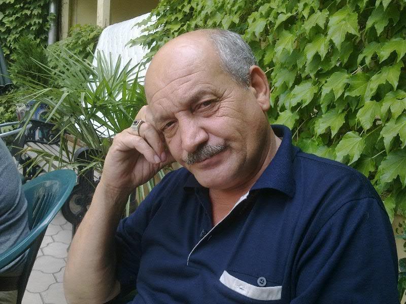 Отец Мехмана Гусейнова просил сына прекратить голодовку 