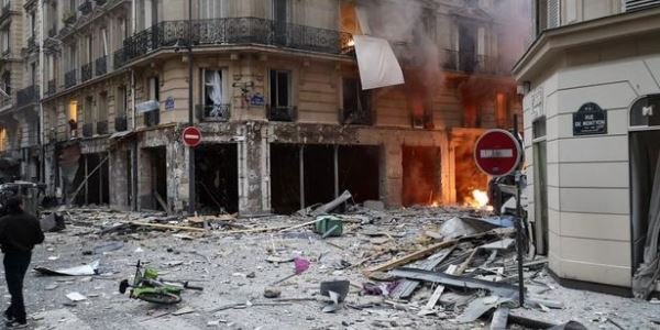 Parisdə güclü partlayış: 5 ölü, 41 yaralı var