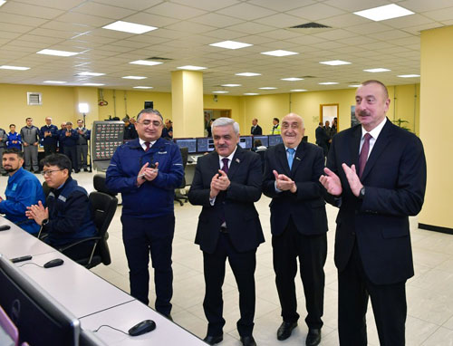 Президент Алиев ввел в строй карбамидный завод в Сумгайыте